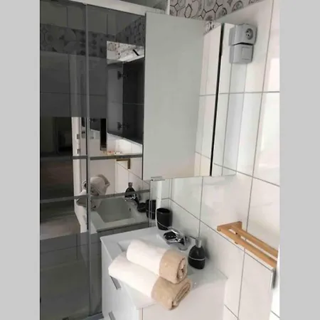 Apartment Bel Sur La Plage Du Port Vieux Biarritz