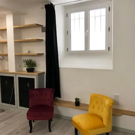 Apartment Bel Sur La Plage Du Port Vieux